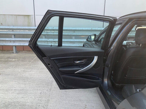 BMW 3 Series 2.0 318d M Sport Touring Euro 5 (s/s) 5dr 18