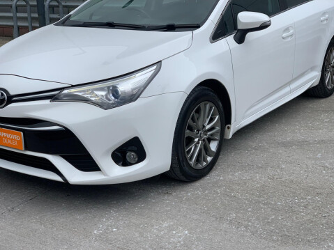 Toyota Avensis 1.6 D-4D Business Edition Touring Sports Euro 6 (s/s) 5dr 5