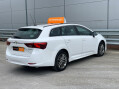 Toyota Avensis 1.6 D-4D Business Edition Touring Sports Euro 6 (s/s) 5dr 17