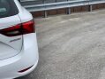 Toyota Avensis 1.6 D-4D Business Edition Touring Sports Euro 6 (s/s) 5dr 27