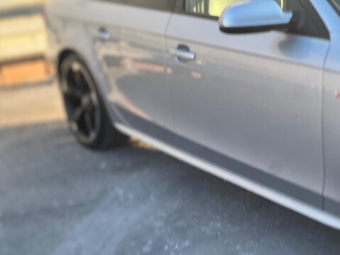 Audi A4 2.0 TDI Black Edition Euro 5 (s/s) 5dr 10