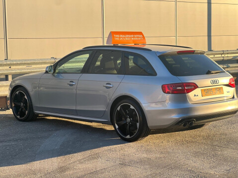 Audi A4 2.0 TDI Black Edition Euro 5 (s/s) 5dr 16