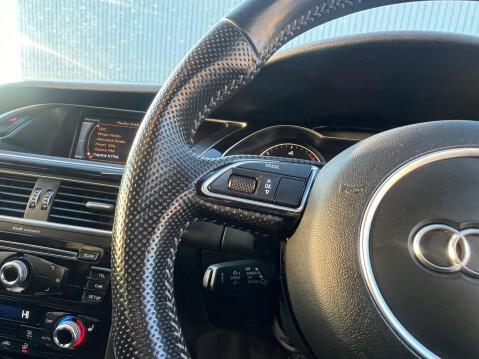Audi A4 2.0 TDI Black Edition Euro 5 (s/s) 5dr 39