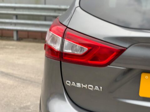 Nissan Qashqai 1.5 dCi Acenta Premium 2WD Euro 5 (s/s) 5dr 29