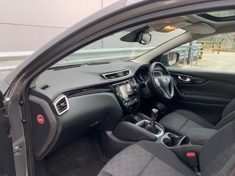Nissan Qashqai 1.5 dCi Acenta Premium 2WD Euro 5 (s/s) 5dr 43