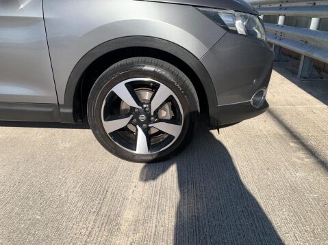 Nissan Qashqai 1.5 dCi n-tec+ 2WD Euro 5 (s/s) 5dr 11