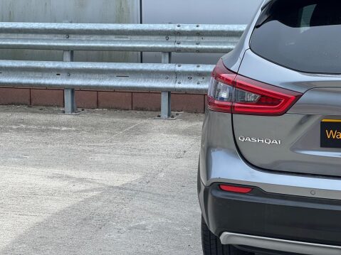Nissan Qashqai 1.5 dCi N-Connecta Euro 6 (s/s) 5dr 17