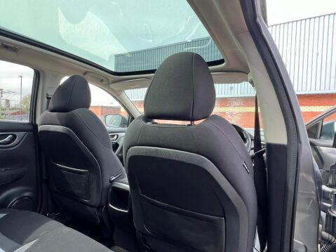 Nissan Qashqai 1.5 dCi N-Connecta Euro 6 (s/s) 5dr 28
