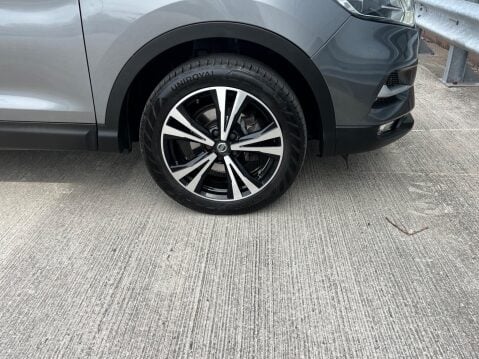 Nissan Qashqai 1.5 dCi N-Connecta Euro 6 (s/s) 5dr 9
