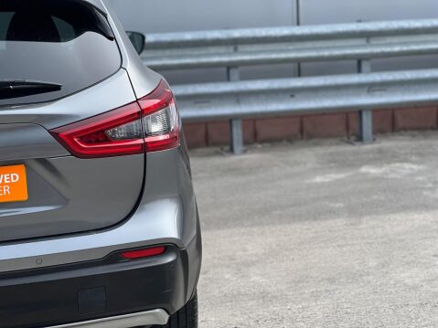 Nissan Qashqai 1.5 dCi N-Connecta Euro 6 (s/s) 5dr 18