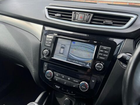 Nissan Qashqai 1.5 dCi N-Connecta Euro 6 (s/s) 5dr 29