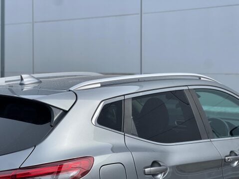Nissan Qashqai 1.5 dCi N-Connecta Euro 6 (s/s) 5dr 21