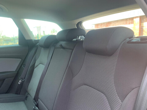 SEAT Leon 1.6 TDI SE Dynamic Technology ST Euro 6 (s/s) 5dr 41