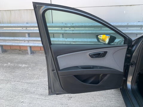 SEAT Leon 1.6 TDI SE Dynamic Technology ST Euro 6 (s/s) 5dr 23