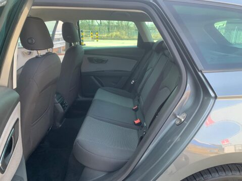 SEAT Leon 1.6 TDI SE Dynamic Technology ST Euro 6 (s/s) 5dr 39