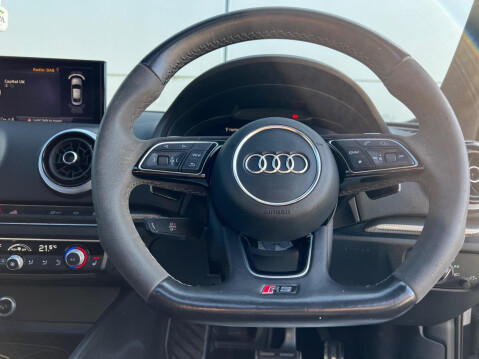 Audi RS3 2.5 TFSI S Tronic quattro Euro 6 (s/s) 4dr 36