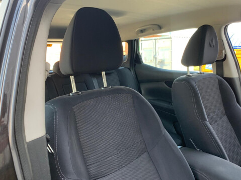 Nissan Qashqai 1.5 dCi Acenta 2WD Euro 6 (s/s) 5dr 38