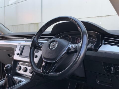 Volkswagen Passat 1.6 TDI SE Business Euro 6 (s/s) 5dr 41