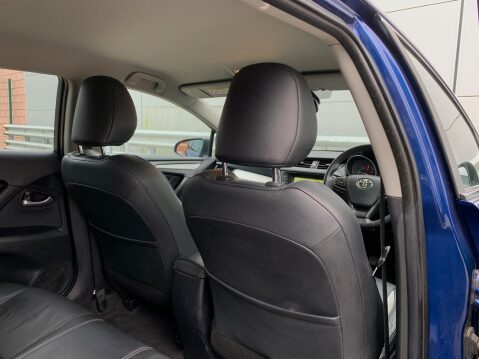 Toyota Avensis 1.6 D-4D Business Edition Plus Touring Sports Euro 6 (s/s) 5dr 30