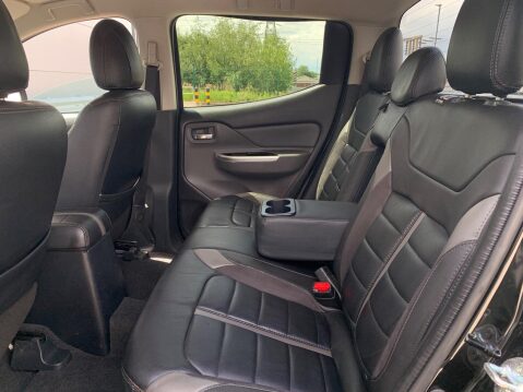 Mitsubishi L200 2.4 DI-D DC Barbarian SVP Auto 4WD Euro 6 4dr 66