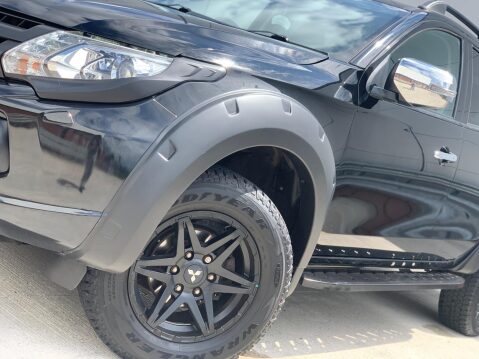 Mitsubishi L200 2.4 DI-D DC Barbarian SVP Auto 4WD Euro 6 4dr 5