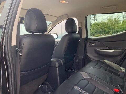 Mitsubishi L200 2.4 DI-D DC Barbarian SVP Auto 4WD Euro 6 4dr 69