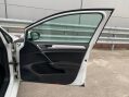 Volkswagen Golf 2.0 TDI BlueMotion Tech Match Euro 5 (s/s) 5dr 23