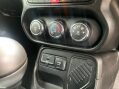 Jeep Renegade 1.6 E-TorQ Longitude Euro 6 (s/s) 5dr 31