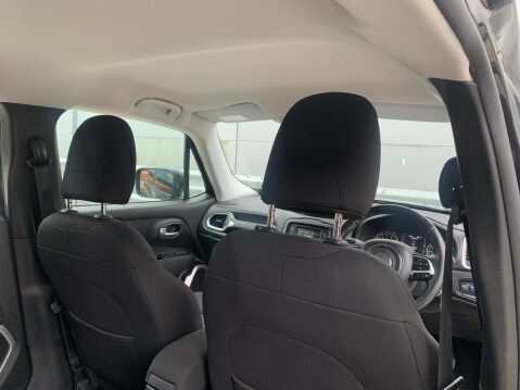 Jeep Renegade 1.6 E-TorQ Longitude Euro 6 (s/s) 5dr 39