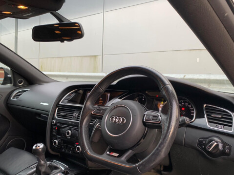 Audi A5 2.0 TDI Black Edition Sportback Euro 5 (s/s) 5dr 32
