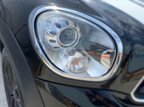 Mini Countryman 1.6 Cooper Euro 5 (s/s) 5dr 8