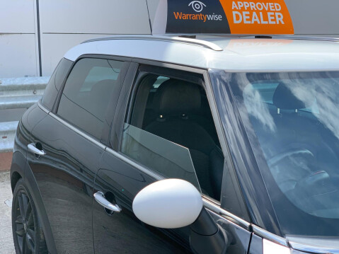 Mini Countryman 1.6 Cooper Euro 5 (s/s) 5dr 9