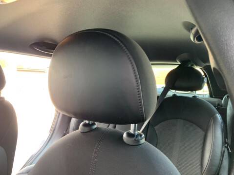 Mini Countryman 1.6 Cooper Euro 5 (s/s) 5dr 29