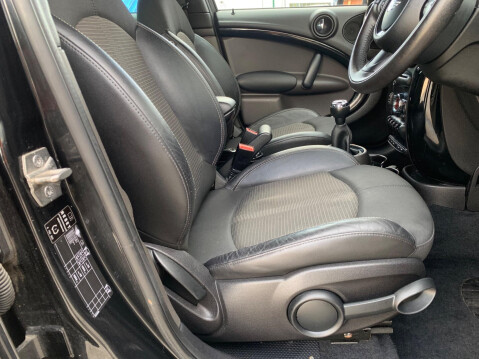 Mini Countryman 1.6 Cooper Euro 5 (s/s) 5dr 33