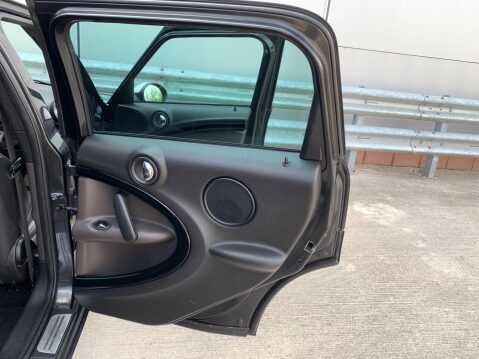 Mini Countryman 1.6 Cooper Euro 5 (s/s) 5dr 23