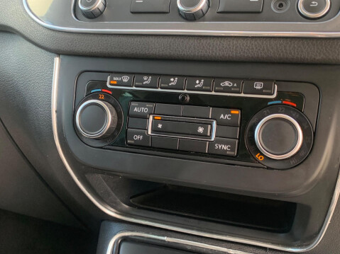 Volkswagen Tiguan 2.0 TDI BlueMotion Tech Match 2WD Euro 5 (s/s) 5dr 43
