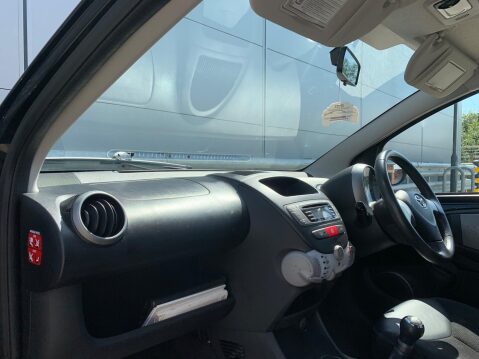 Toyota Aygo 1.0 VVT-i Ice Euro 5 5dr 36