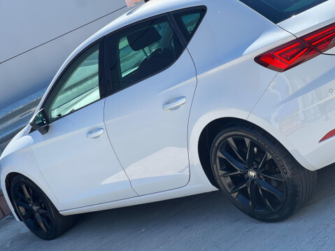 SEAT Leon 2.0 TDI FR Technology Euro 6 (s/s) 5dr 24
