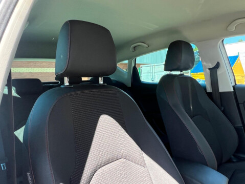 SEAT Leon 2.0 TDI FR Technology Euro 6 (s/s) 5dr 37