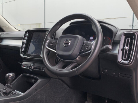 Volvo XC40 2.0 D3 Momentum Pro Euro 6 (s/s) 5dr 42