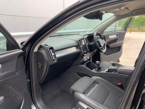 Volvo XC40 2.0 D3 Momentum Pro Euro 6 (s/s) 5dr 48