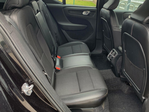 Volvo XC40 2.0 D3 Momentum Pro Euro 6 (s/s) 5dr 55