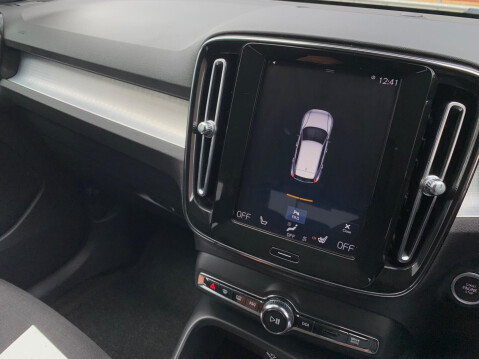 Volvo XC40 2.0 D3 Momentum Pro Euro 6 (s/s) 5dr 57