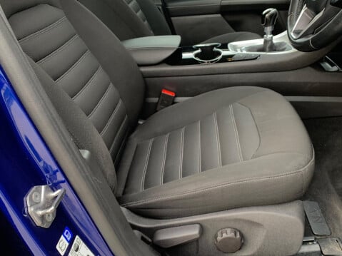 Ford Mondeo 1.5 TDCi ECOnetic Zetec Euro 6 (s/s) 5dr 42