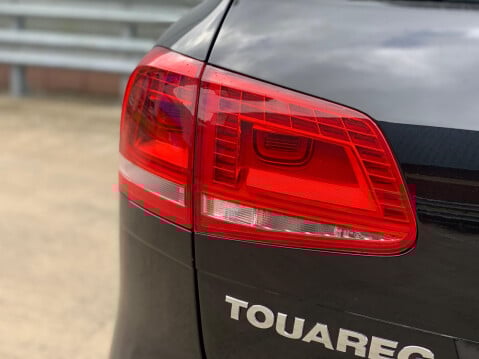 Volkswagen Touareg 3.0 TDI V6 R-Line Plus Tiptronic 4WD Euro 6 (s/s) 5dr 27