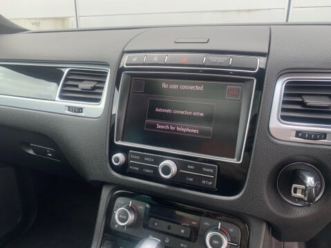 Volkswagen Touareg 3.0 TDI V6 R-Line Plus Tiptronic 4WD Euro 6 (s/s) 5dr 54
