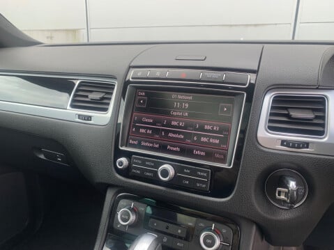 Volkswagen Touareg 3.0 TDI V6 R-Line Plus Tiptronic 4WD Euro 6 (s/s) 5dr 56