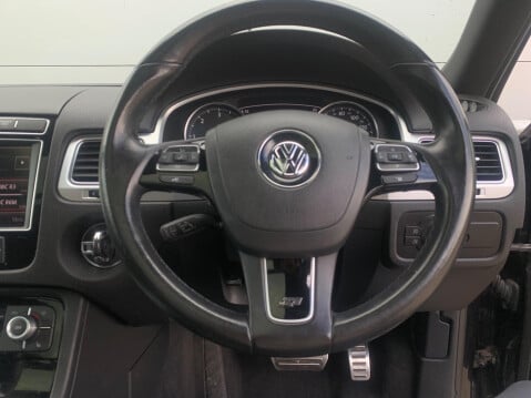 Volkswagen Touareg 3.0 TDI V6 R-Line Plus Tiptronic 4WD Euro 6 (s/s) 5dr 57