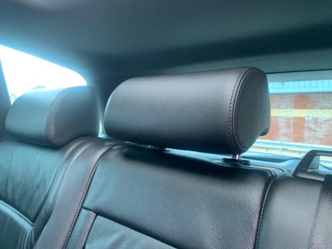 Volkswagen Touareg 3.0 TDI V6 R-Line Plus Tiptronic 4WD Euro 6 (s/s) 5dr 68