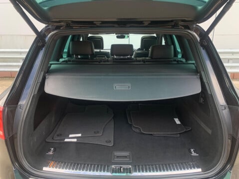Volkswagen Touareg 3.0 TDI V6 R-Line Plus Tiptronic 4WD Euro 6 (s/s) 5dr 76